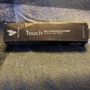Younique Touch Mineral Concealer - Organza